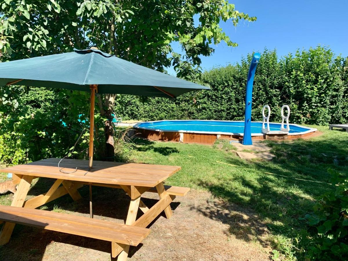 Cabane Bambou Huriel Exterior photo
